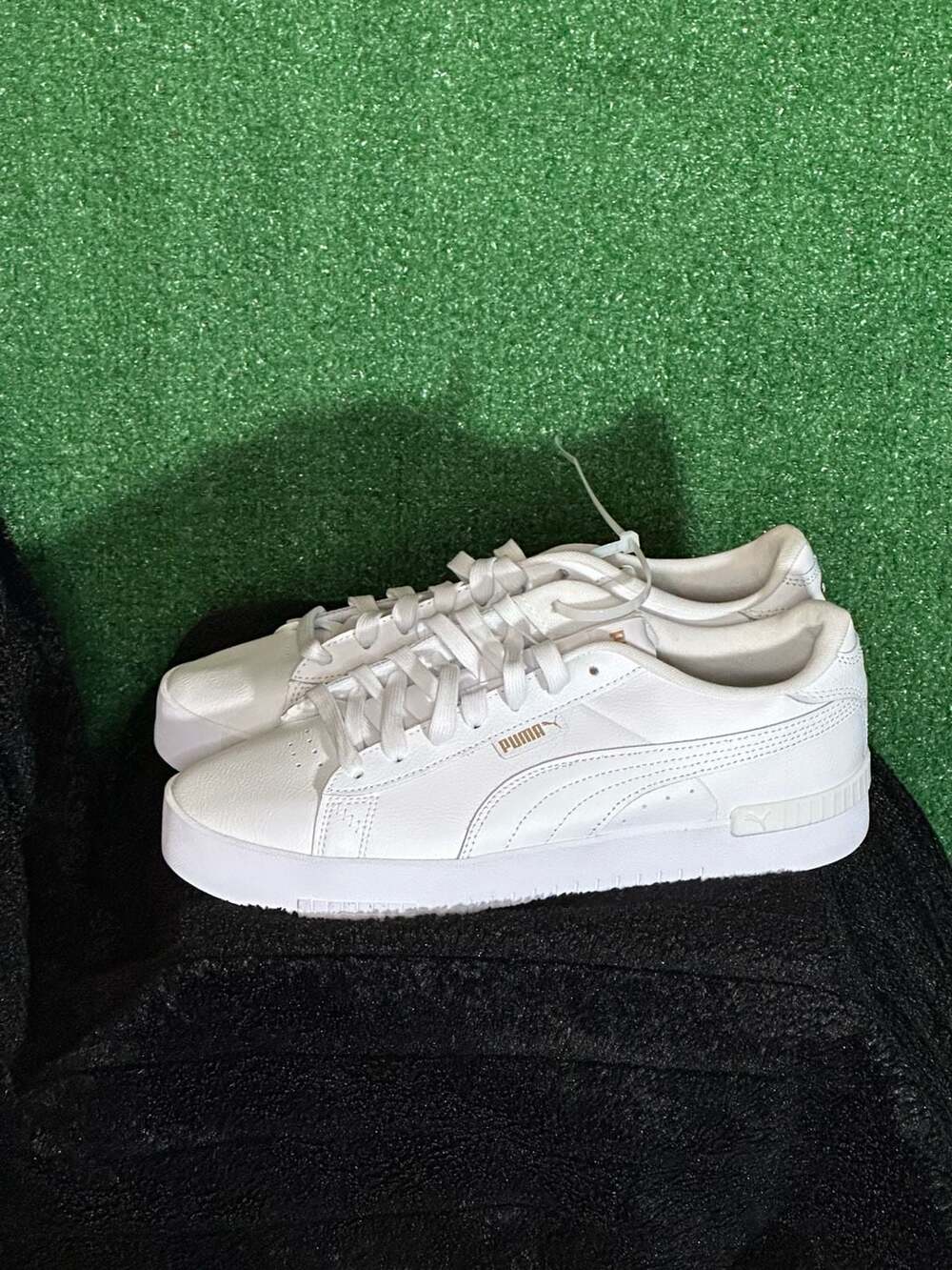 Puma Jada White Women's Fashion Sneakers